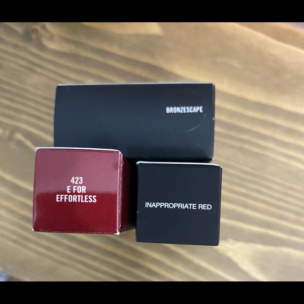Mac and Nars - Picture 2 of 3